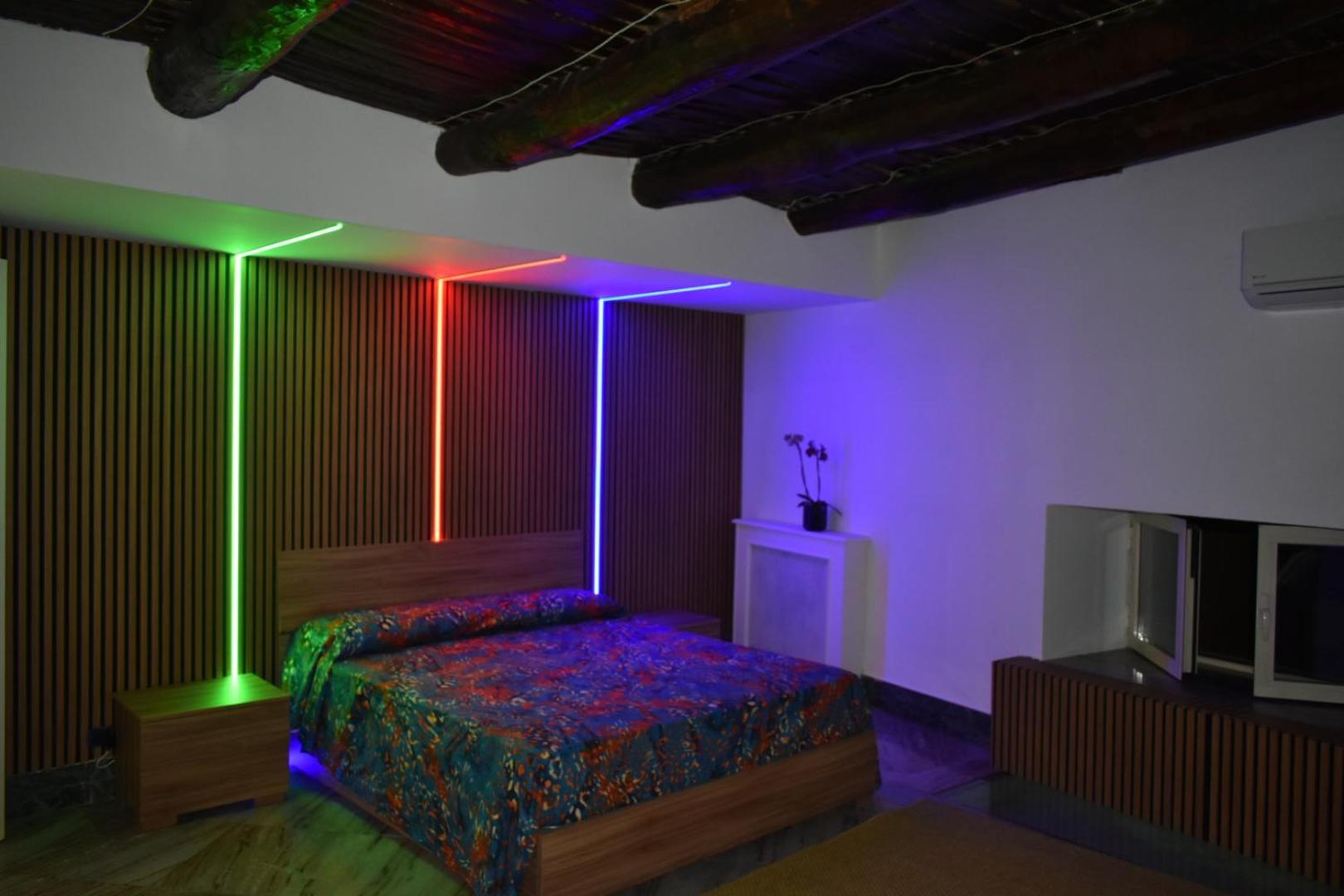 La Dimora Di Toto Hotel Наполи Екстериор снимка