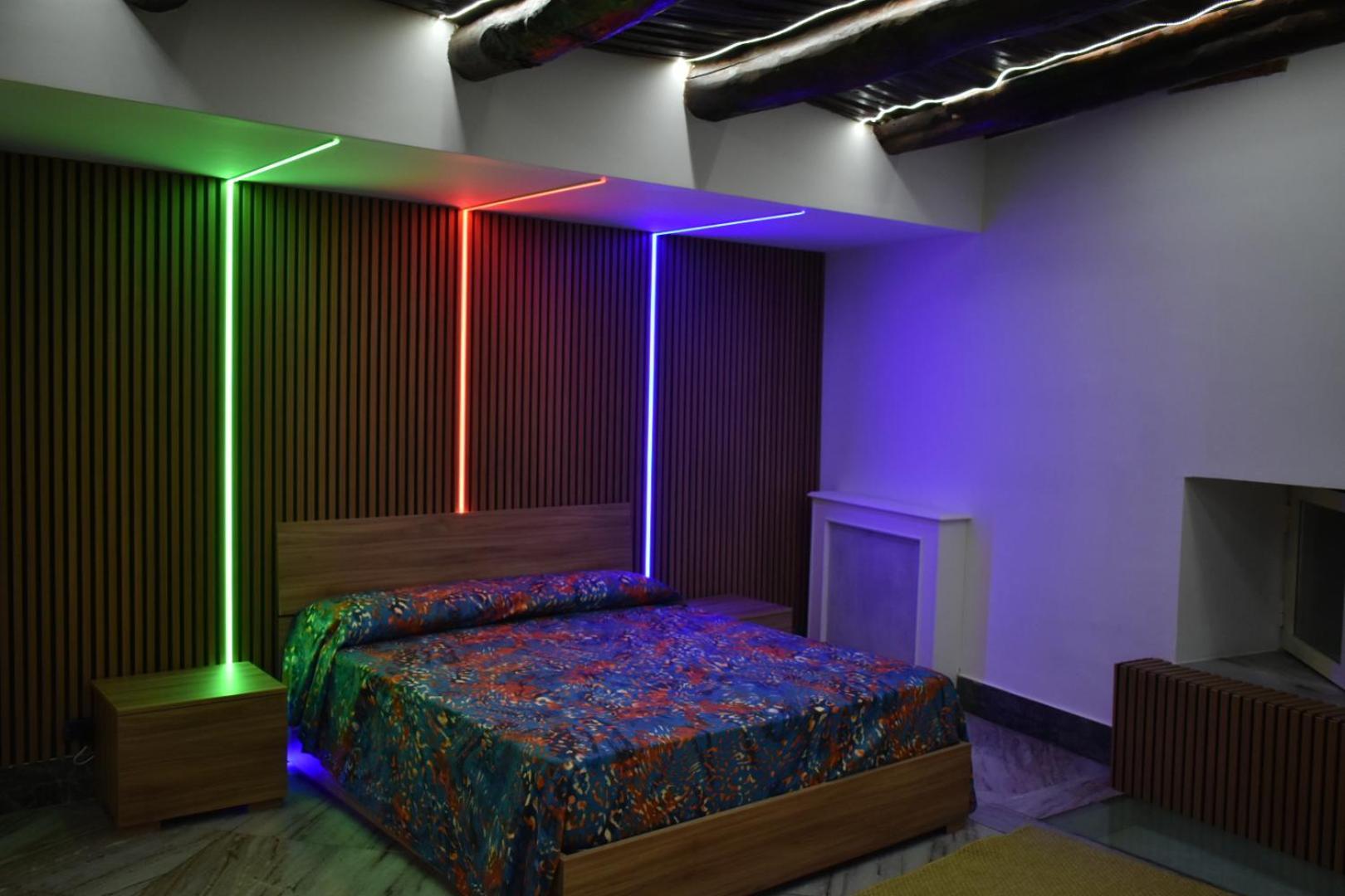 La Dimora Di Toto Hotel Наполи Екстериор снимка